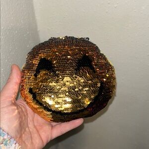Reverse emoji smile mini plus